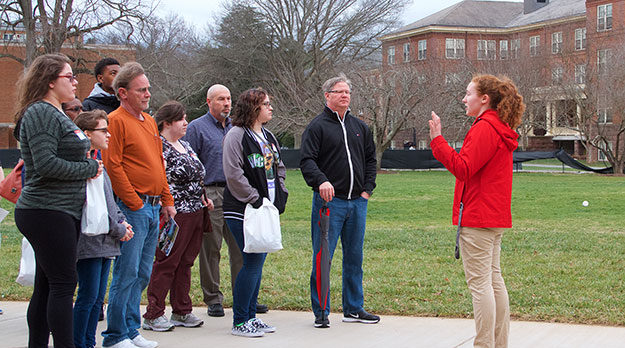 prospective students and parents tour the RU campus during Highlander Days