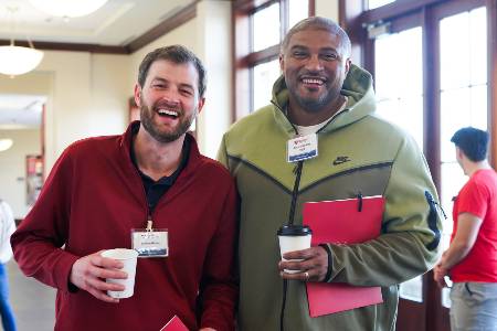 Happy alumni on campus