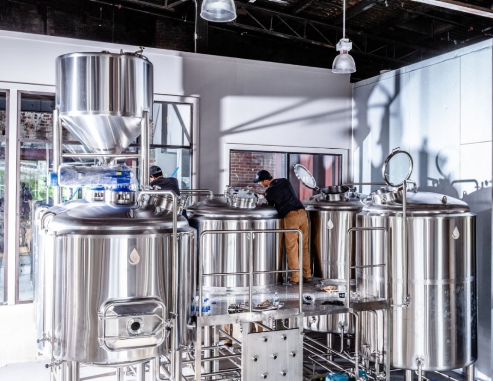 Deutsche Beverage Technology is a custom-design brewery equipment manufacturer and supplier based in Charlotte, North Carolina.