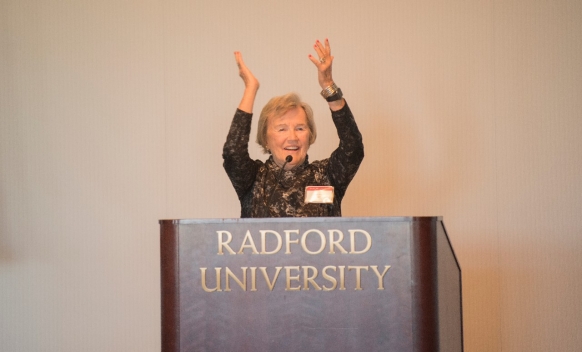 2017 Outstanding Alumni Philanthropist Award winner Jeannie M. Allman ’67 addresses the audience during her closing remarks at the Alumni Volunteer Leadership Business Lunch and Awards presentation.