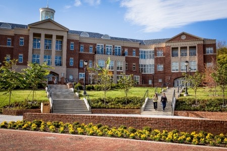 Radford University’s Department of Economics is offering its Economics Teachers Conference July 26-27. The two-day session is designed for secondary school educators who teach economics in Southwest Virginia schools. 