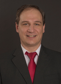 Headshot of Rodrigo Hernandez