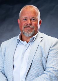 Headshot of Thomas Cruise