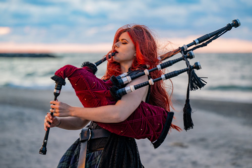 Ally the piper