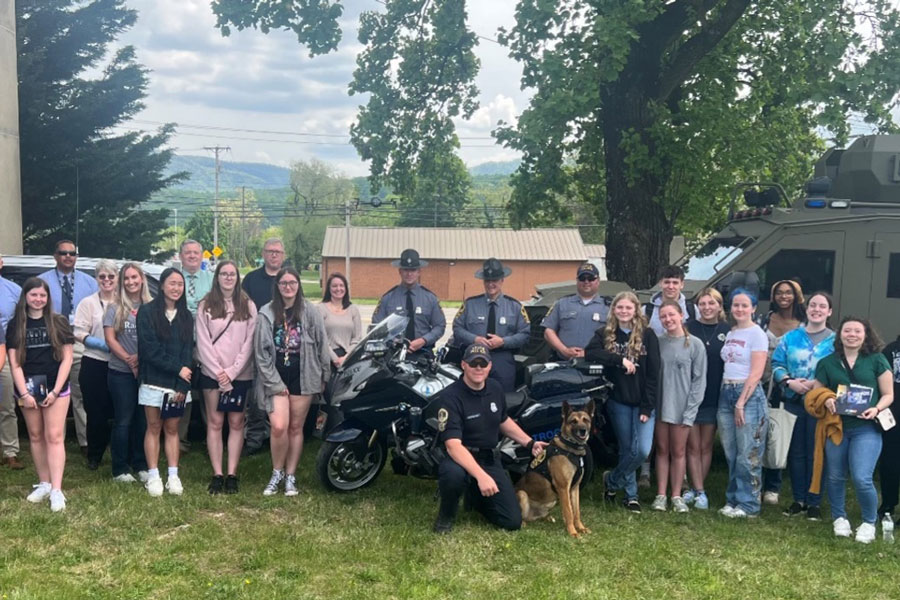 Criminal Justice students visit State Police