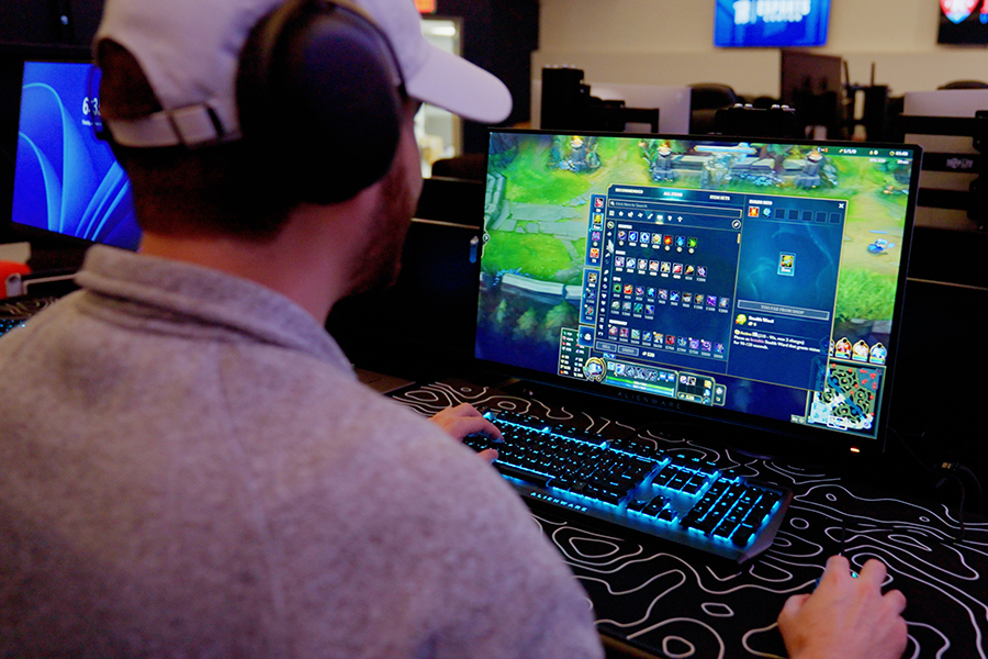 Esports Center