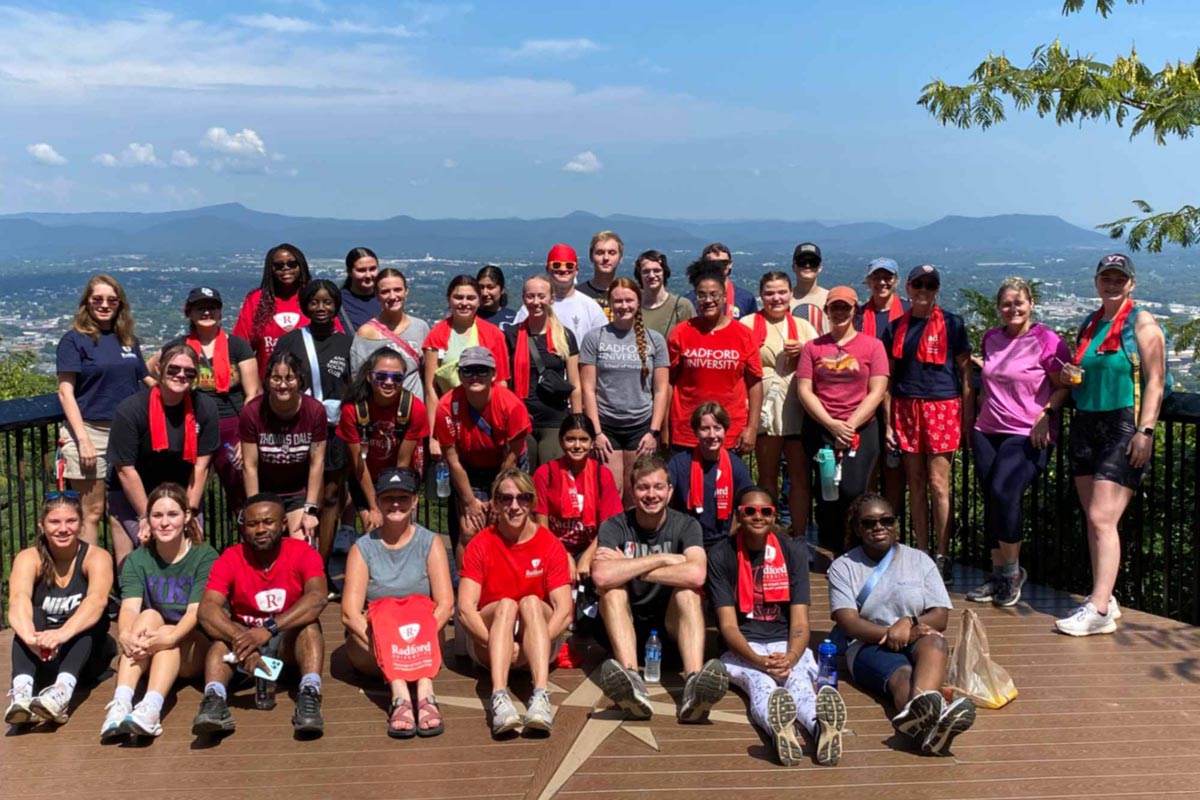 students at the Roanoke star